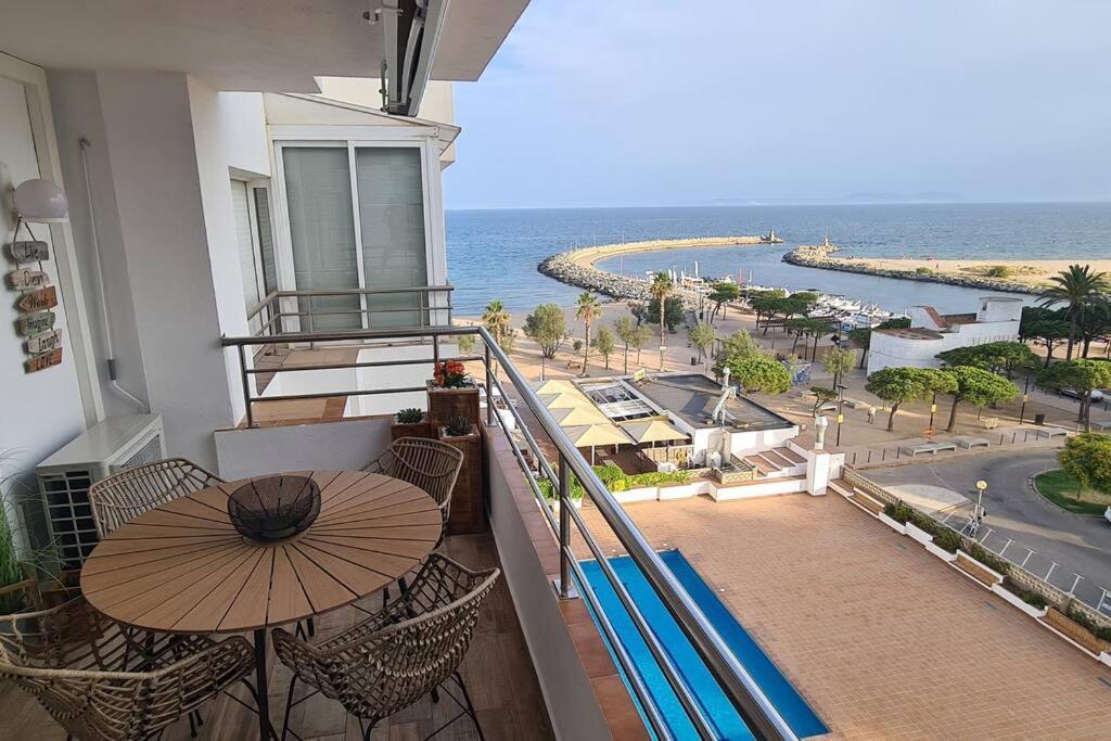 Sunsetmare Vacational Apartment Ρόζες Εξωτερικό φωτογραφία