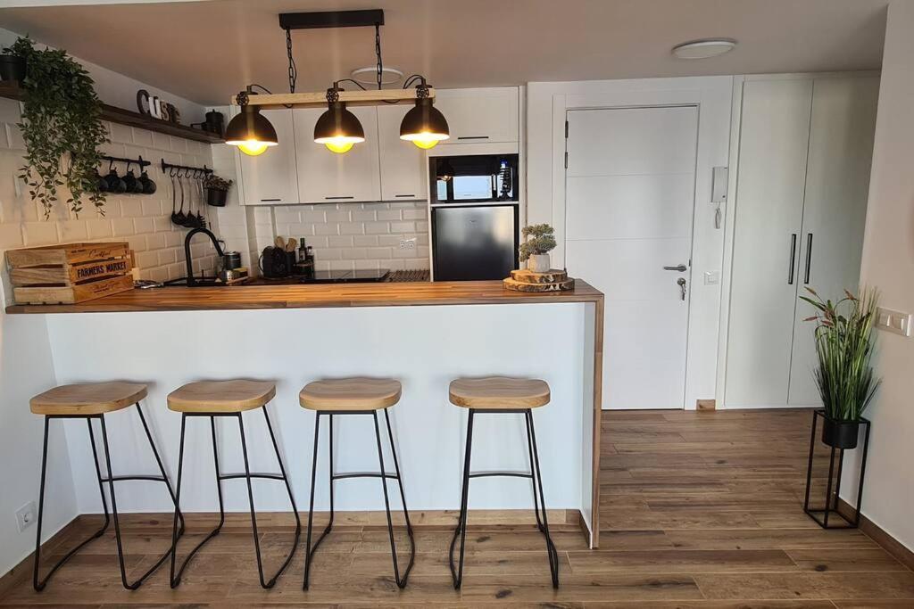 Sunsetmare Vacational Apartment Ρόζες Εξωτερικό φωτογραφία