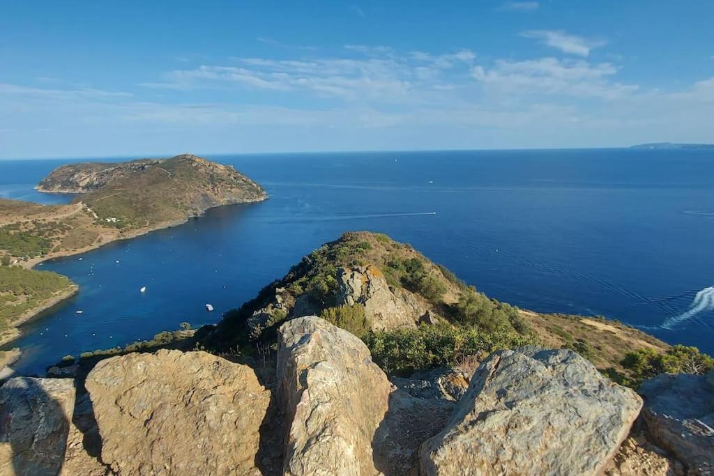 Sunsetmare Vacational Apartment Ρόζες Εξωτερικό φωτογραφία