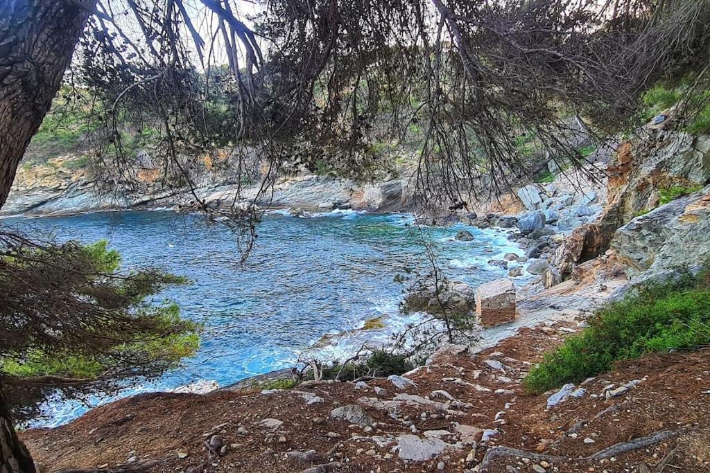Sunsetmare Vacational Apartment Ρόζες Εξωτερικό φωτογραφία