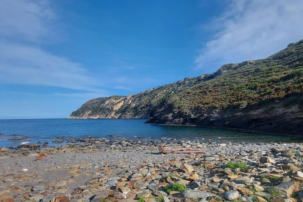 Sunsetmare Vacational Apartment Ρόζες Εξωτερικό φωτογραφία